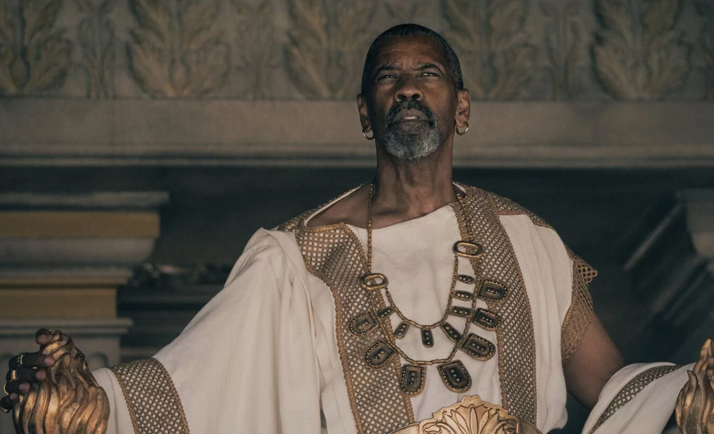 Denzel Washington se convierte en pastor de Iglesia cristiana